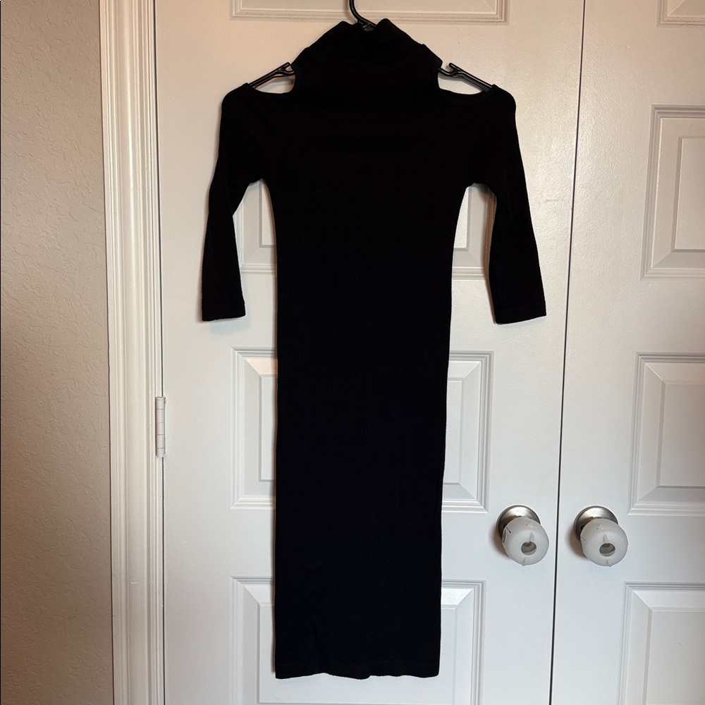 Bebe cold shoulder bodycon dress Sz Small - Picture 6 of 8